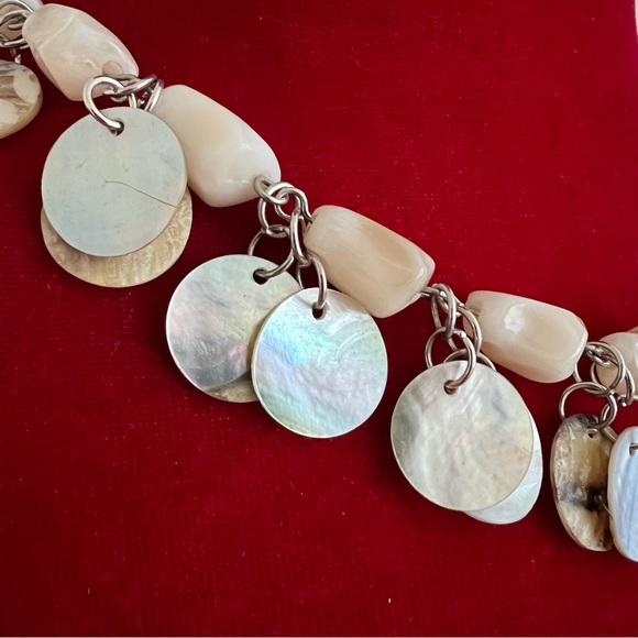 Fun shell necklace 16” - Picture 2 of 5